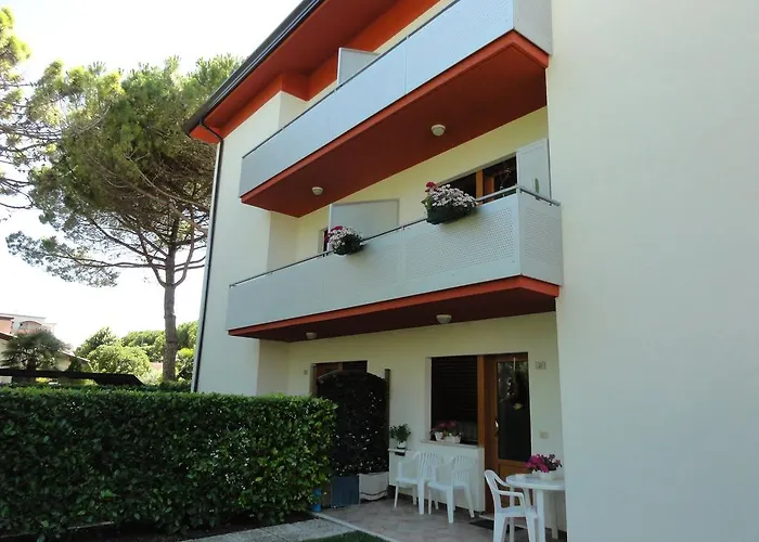 Flora アパート *