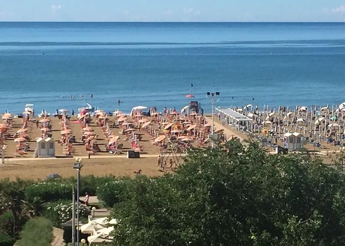 Flora アパート *